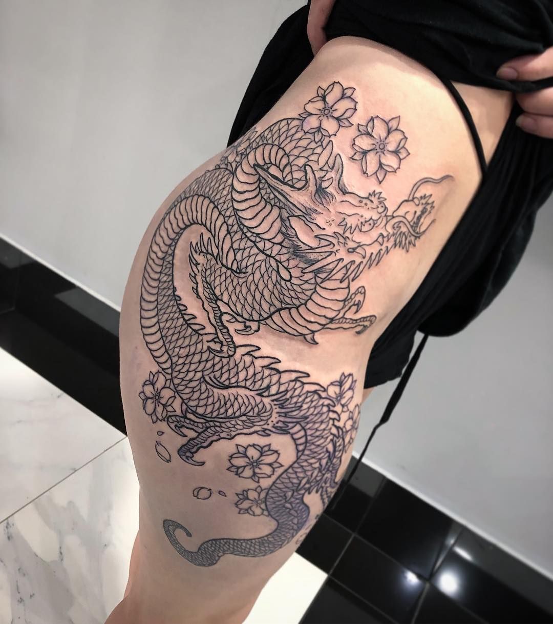 10 Sexy Thigh Dragon Tattoo Designs For Female Hip Thigh Tattoos Hip