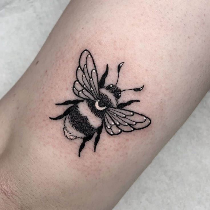 100 Inspiring Bee Tattoo Designs Meaning The Trend Spotter