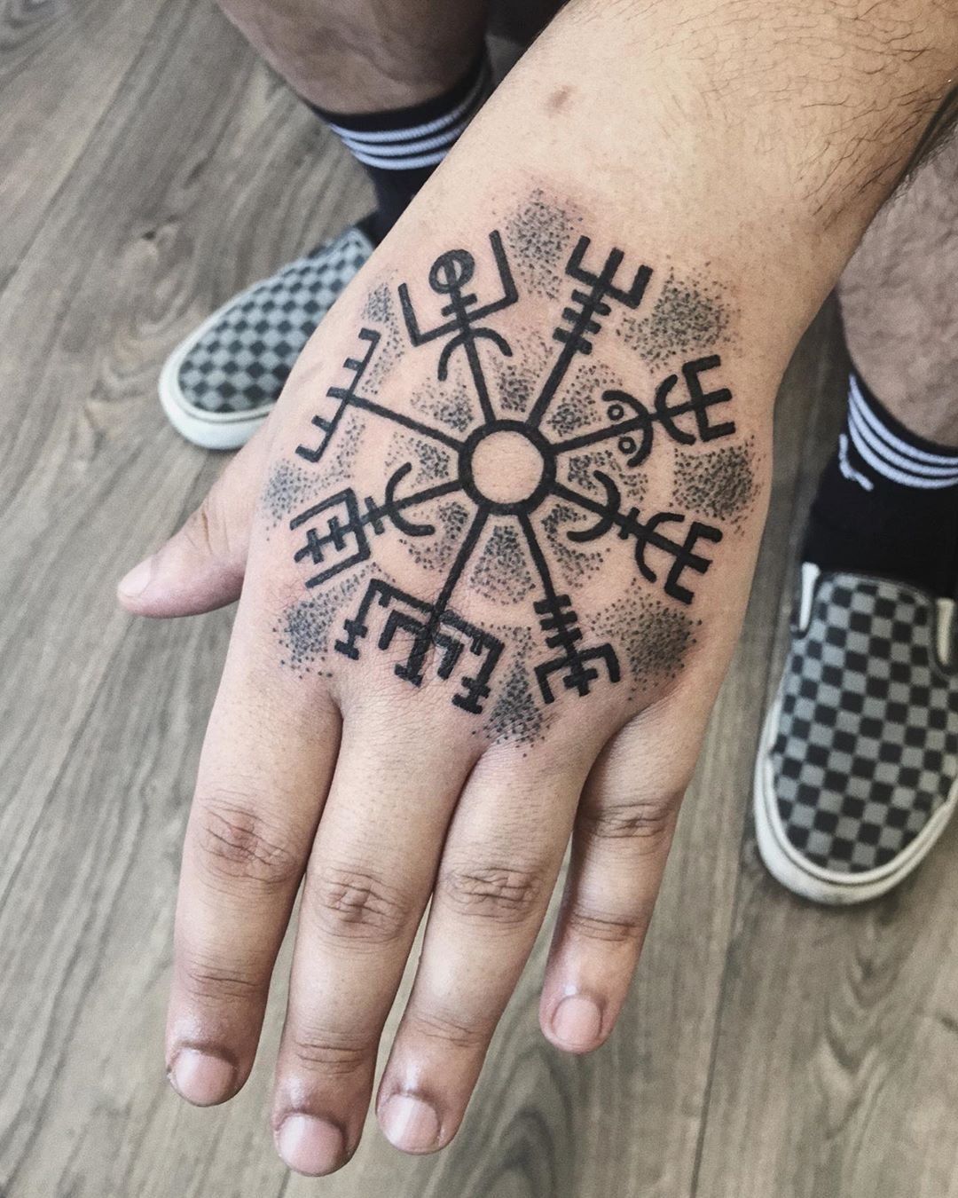 101 Amazing Vegvisir Tattoodesigns You Need To See Outsons Men S