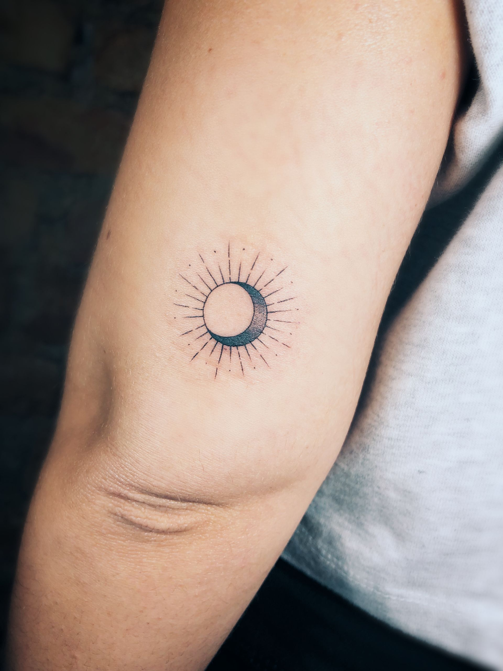 145 Mejores Im Genes De Sol Y Luna Tattoo En 2020 Tatuajes De Luna