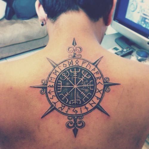 15 Beautiful Timeless Compass Tattoos Uhr T Towierungen