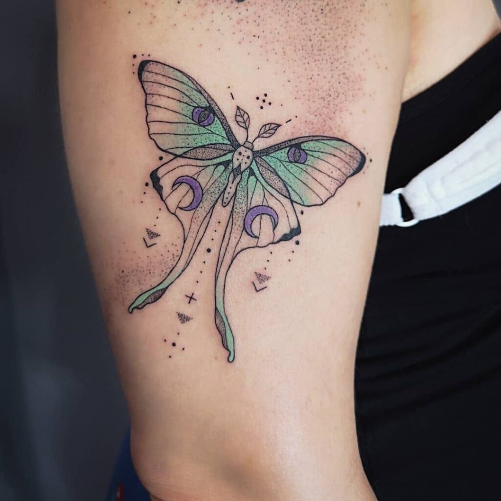 160 Amazing Moth Tattoos Designs With Meaning 2021 Tattoosboygirl Moth Tattoo Design