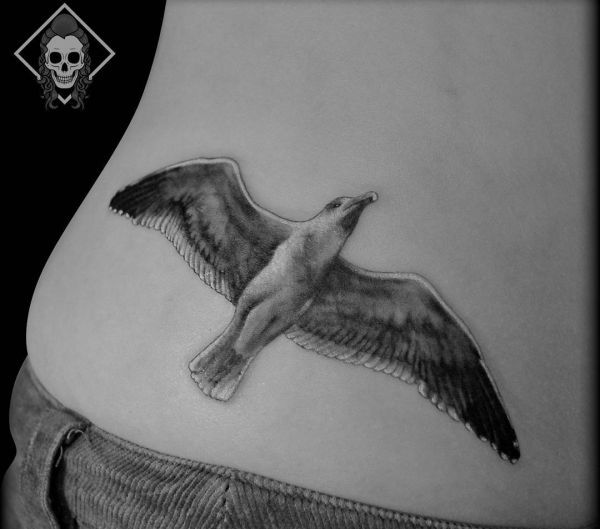 17 Seagull Tattoos And The Meanings Lana Del Rey Tattoos Tatuaje Ying