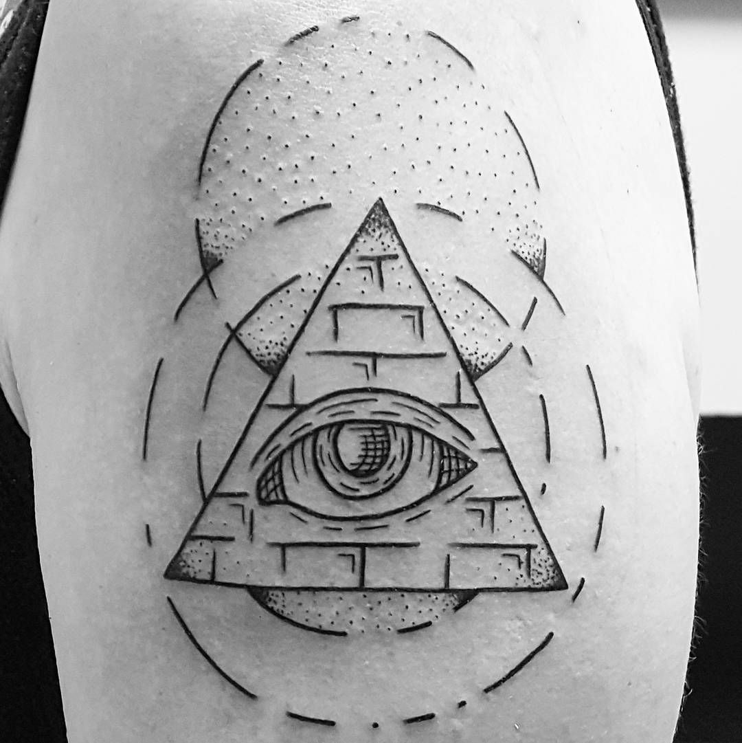 18 Refreshing Pyramid Tattoos To Try