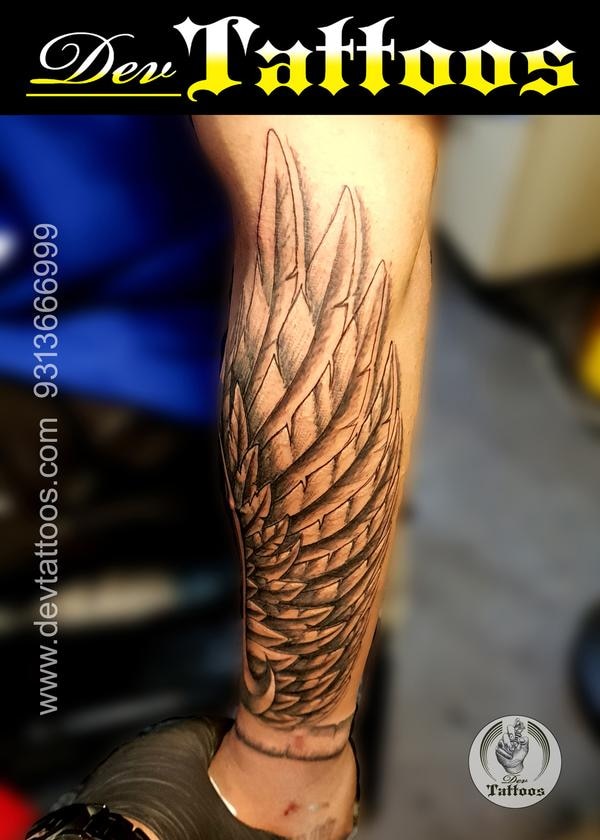 20 Feather Tattoo Ideas For Women Mybodiart