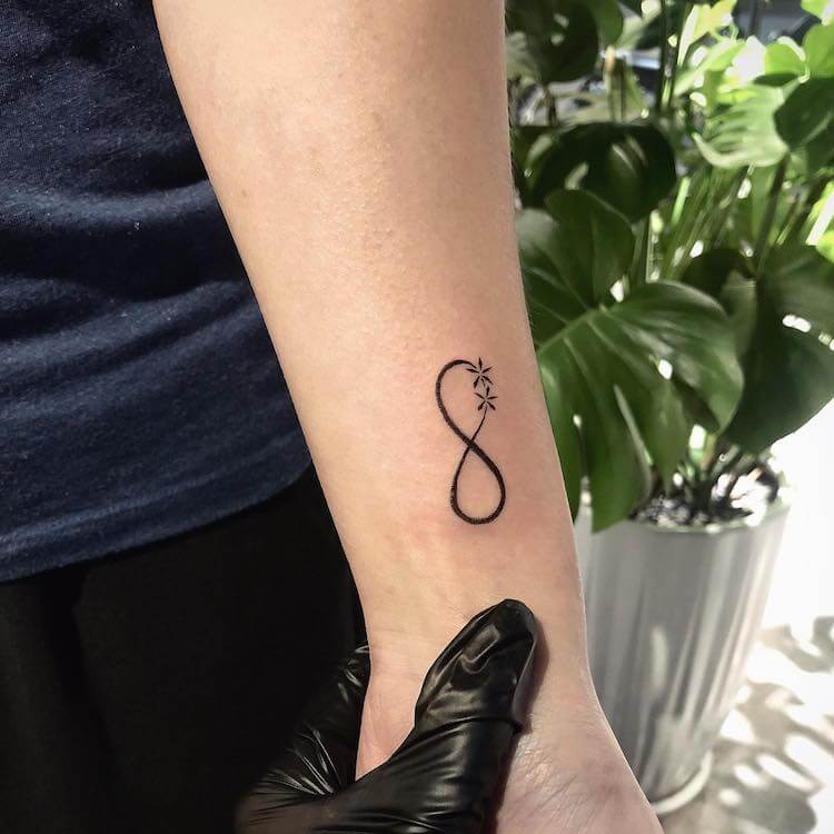 20 Infinity Symbol Tattoo Ideas For Women Mom S Got The Stuff