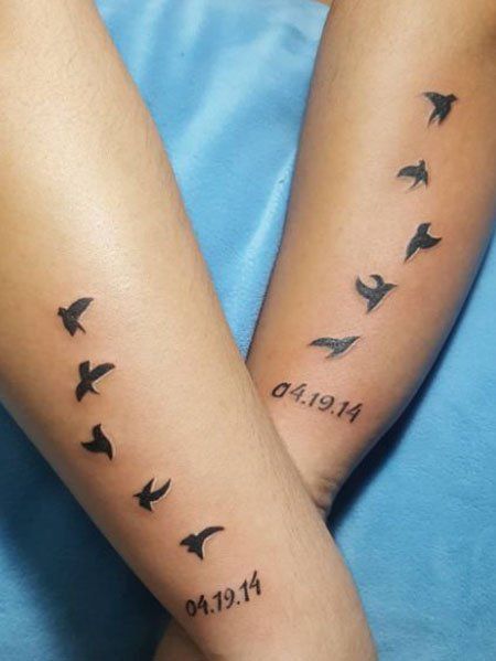 25 Meaningful Sister Tattoo Ideas For 2021 The Trend Spotter Unique