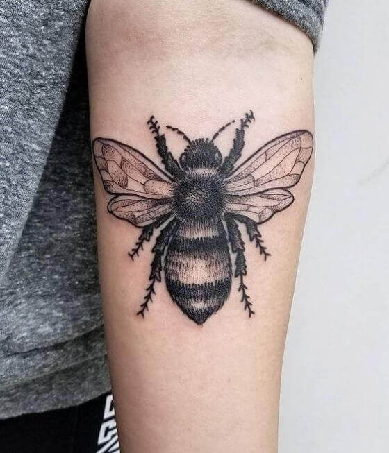 25 Simple Bumble Bee Tattoo Bayuyudhonilam