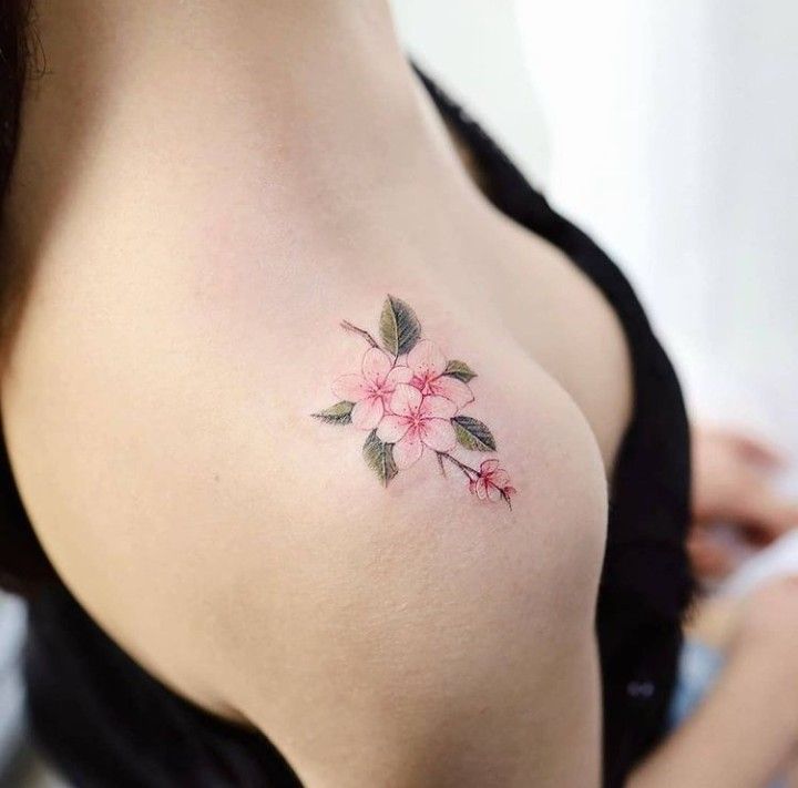 26 Classy Eye Catching Shoulder Tattoos For Women