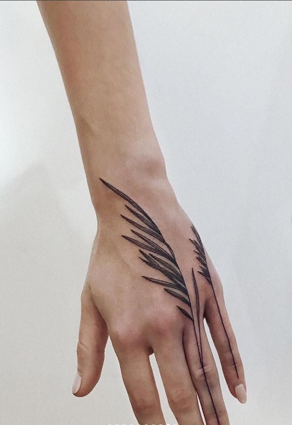 26 Unique Finger Tattoos Designs For You Lily Fashion Style Hand Tattoos For Guys Small