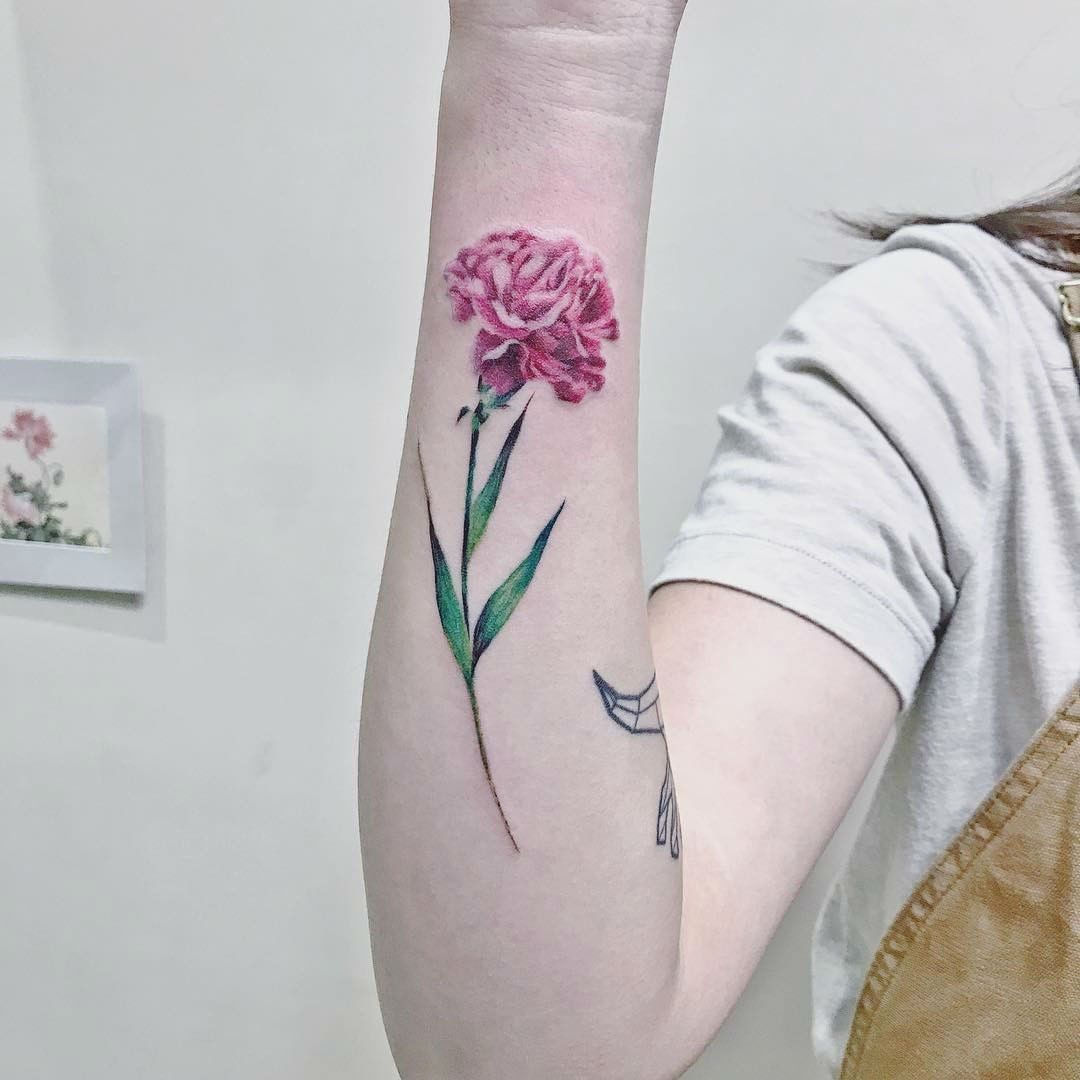 27 Beautiful Carnation Tattoo Ideas And Their Symbolism Carnation