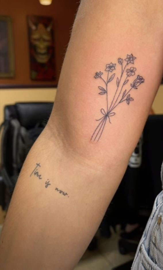 30 Beautiful Flower Tattoo Ideas Dandelion Amp Daisy Flower I Take You Wedding Readings