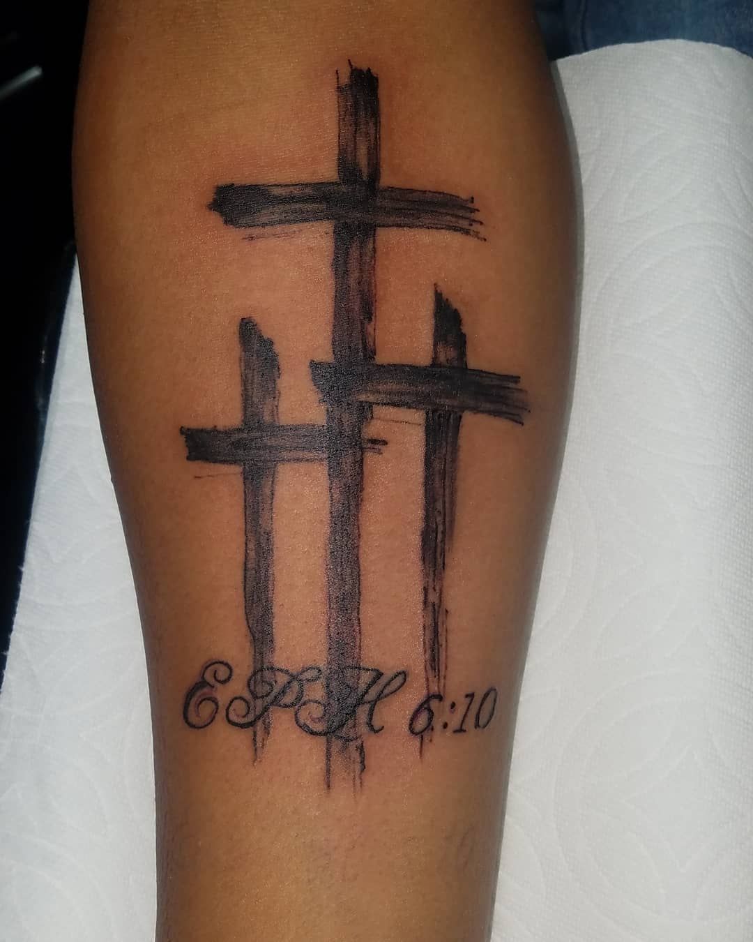 31 Meaningful Cross Tattoo Ideas For Men In 2024