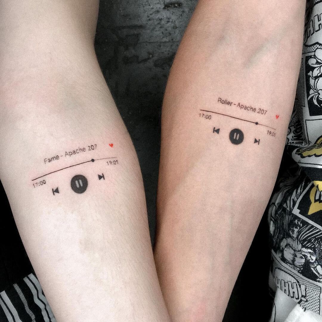 32 Cute Couples Tattoos That You Ll Fall In Love With Couples Tattoo