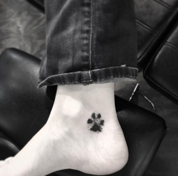 32 Perfect Paw Print Tattoos To Immortalize Your Furry Friend Tattooblend