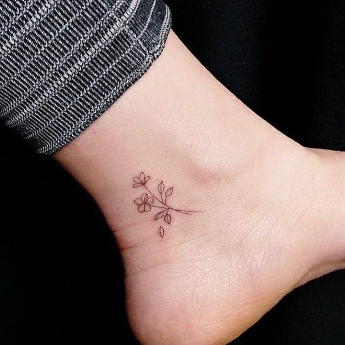 40 Cute Ankle Tattoos Ideas For Women To Be Inspire Tiny Tattoos For