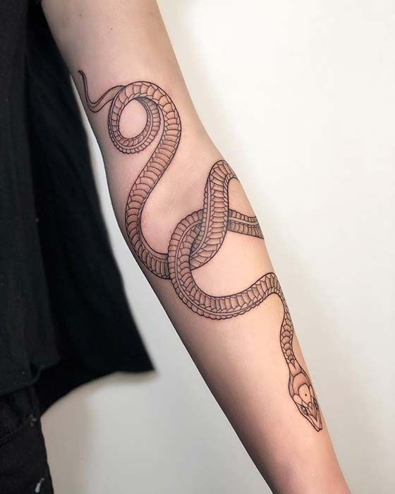 43 Bold And Badass Snake Tattoo Ideas For Women In 2020 Arm Tattoos For Guys Around Arm