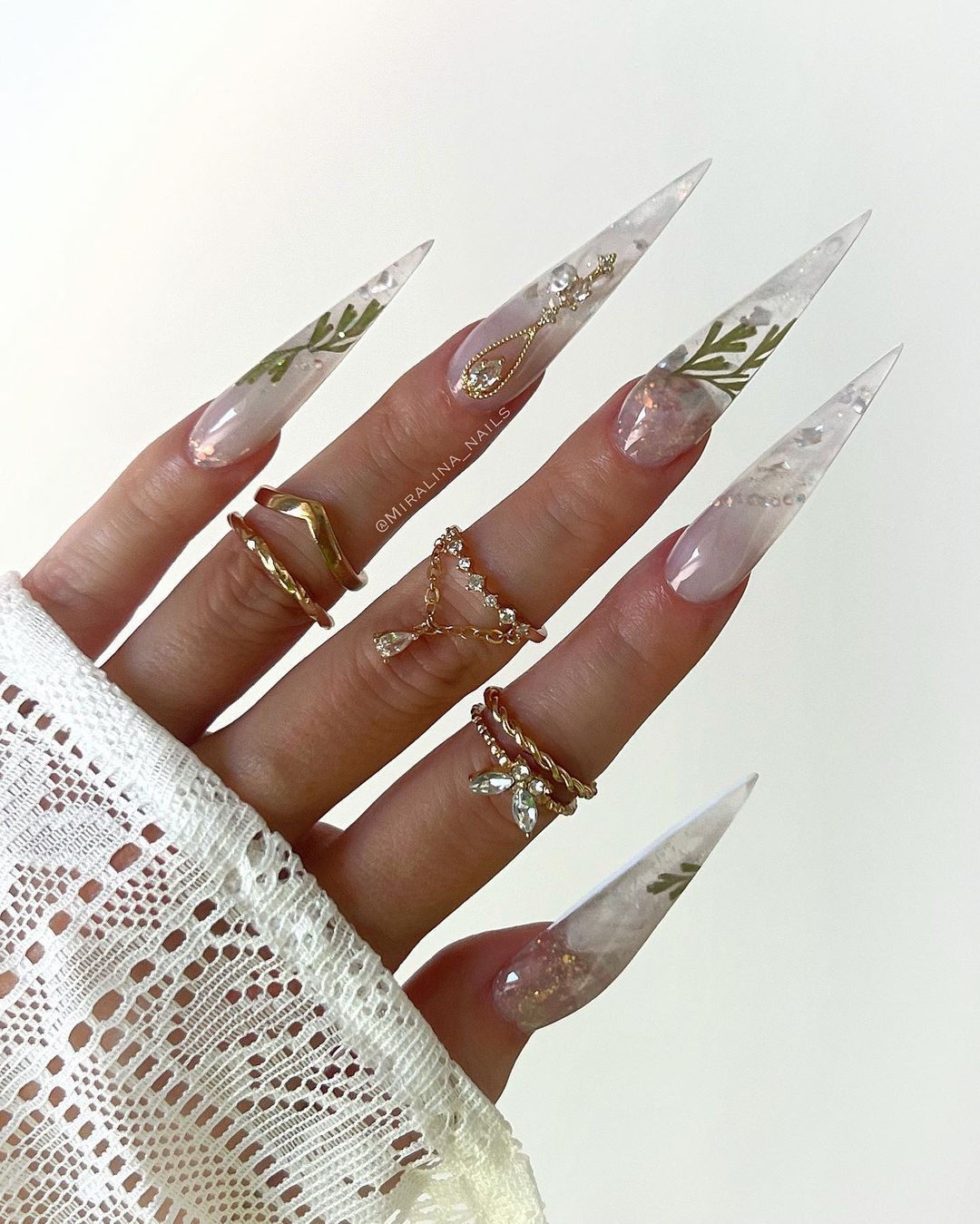 50 Fearless Stiletto Nails To Go Outside Your Box Hairstylery