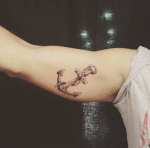 50 Meaningful Anchor Tattoos For Guys 2019 Traditional Black Designs