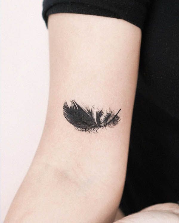 52 Beautiful Feather Tattoos With Meaning Our Mindful Life