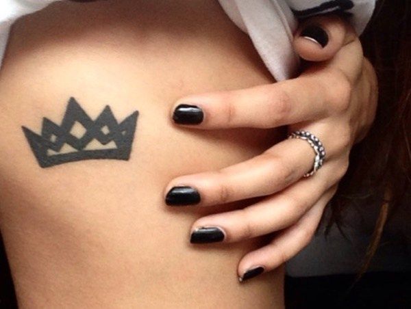 60 Glorious Crown Tattoo Ideas You Ll Need To See Crown Tattoos For