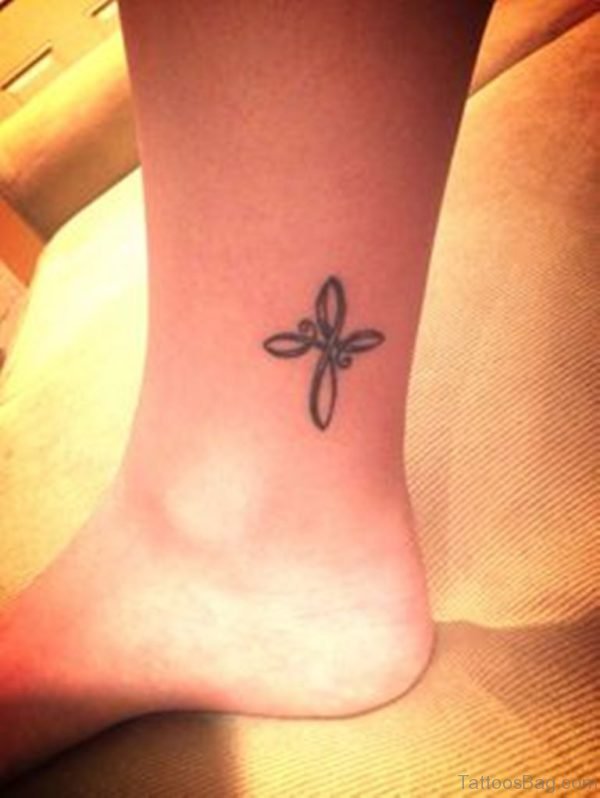 80 Great Cross Tattoos For Ankle