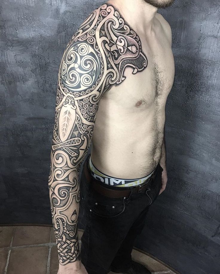 816 Likes 6 Comments Sean Parry Sacred Knot Tattoo On Instagram