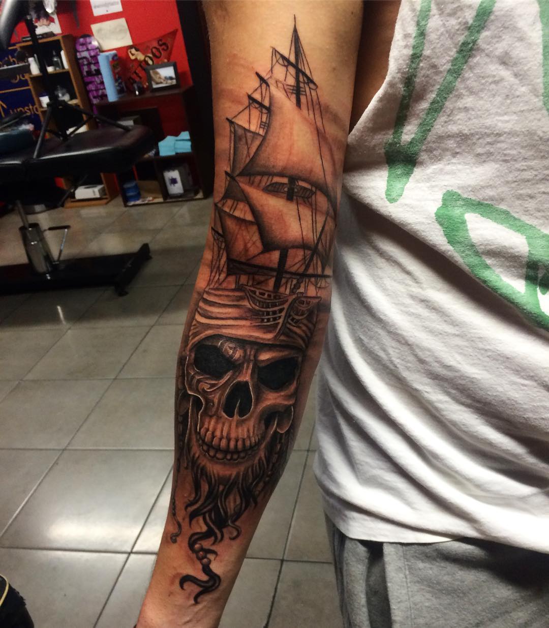 95 Best Pirate Ship Tattoo Designs Amp Meanings 2019