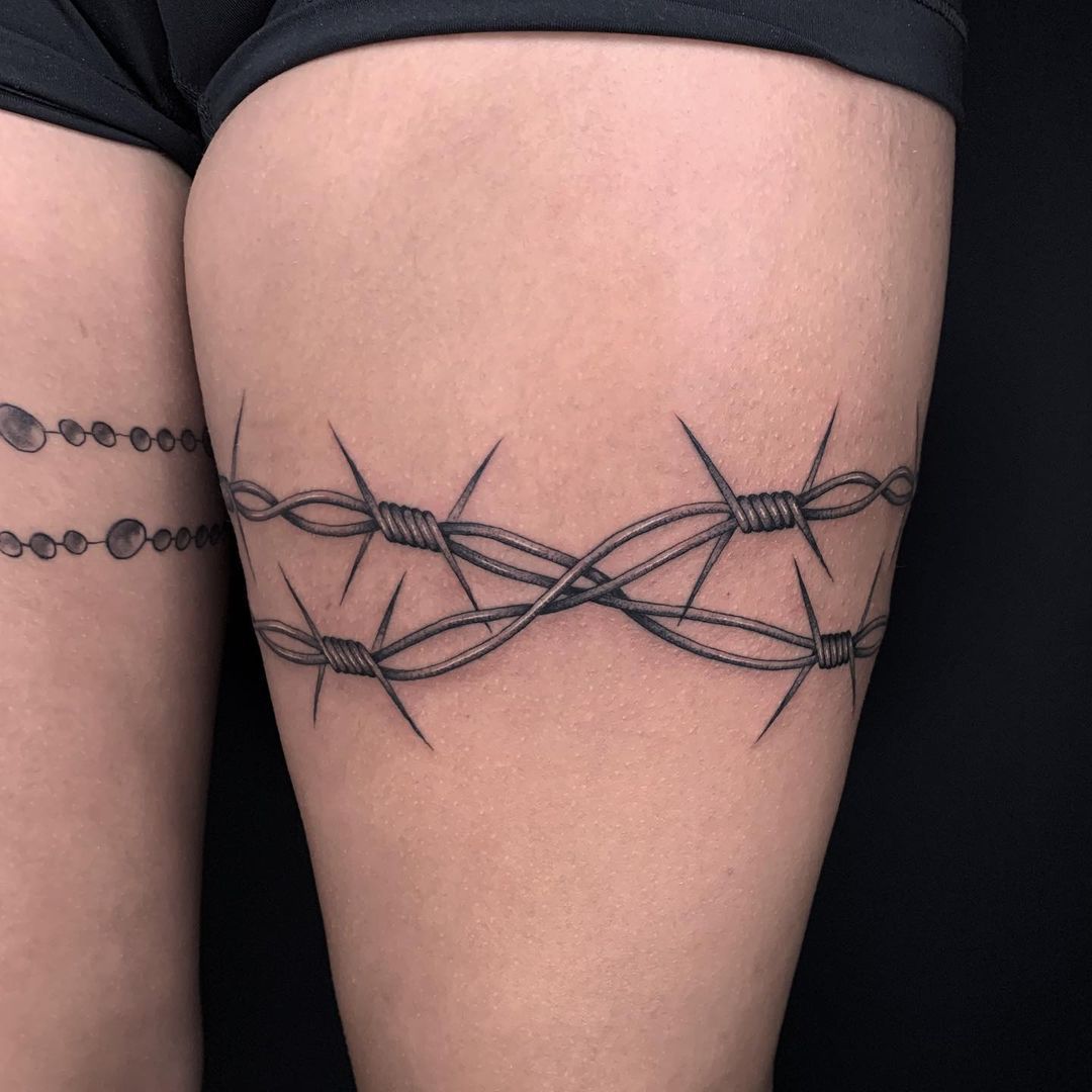 Aggregate 64 Barbed Wire Thigh Tattoo Best In Cdgdbentre