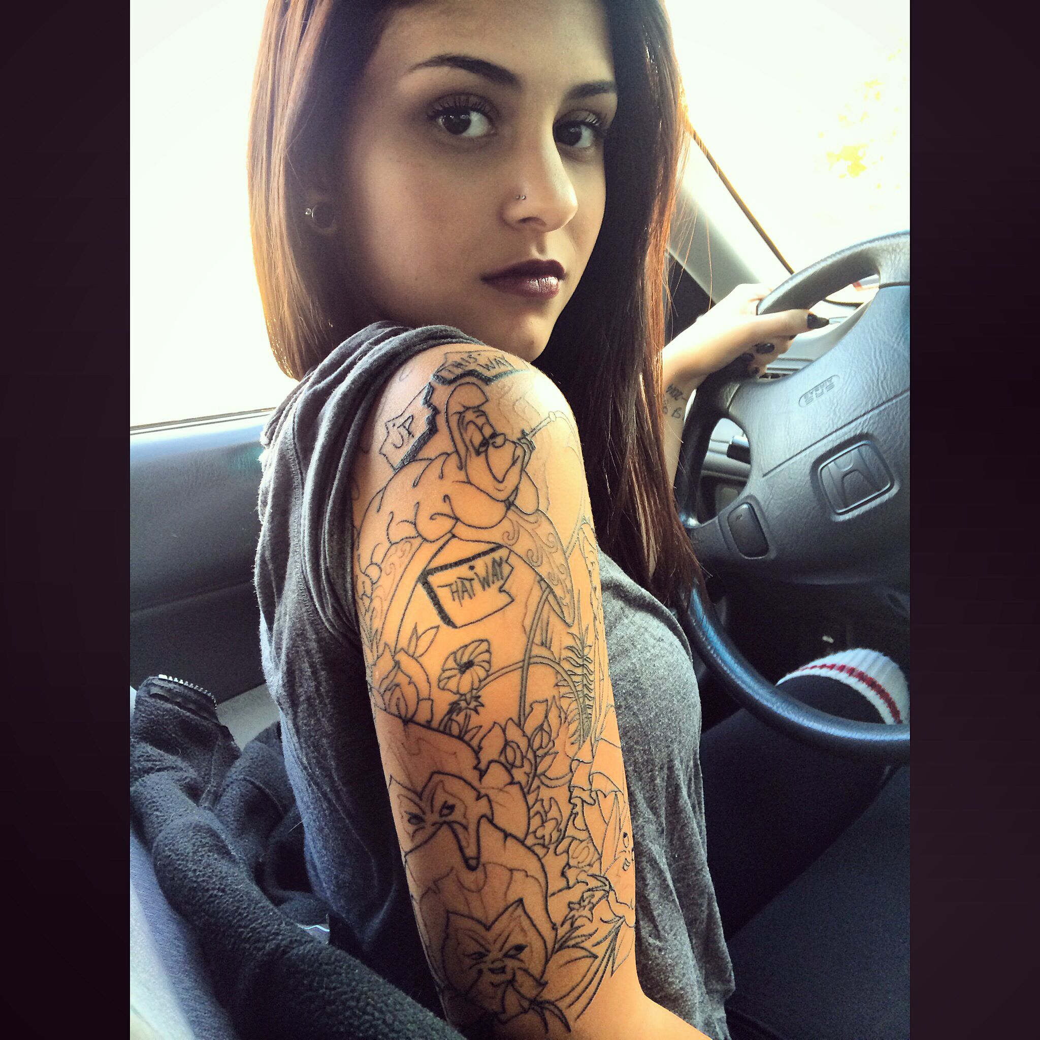 5 Enchanting Alice in Wonderland Tattoo Sleeve Ideas