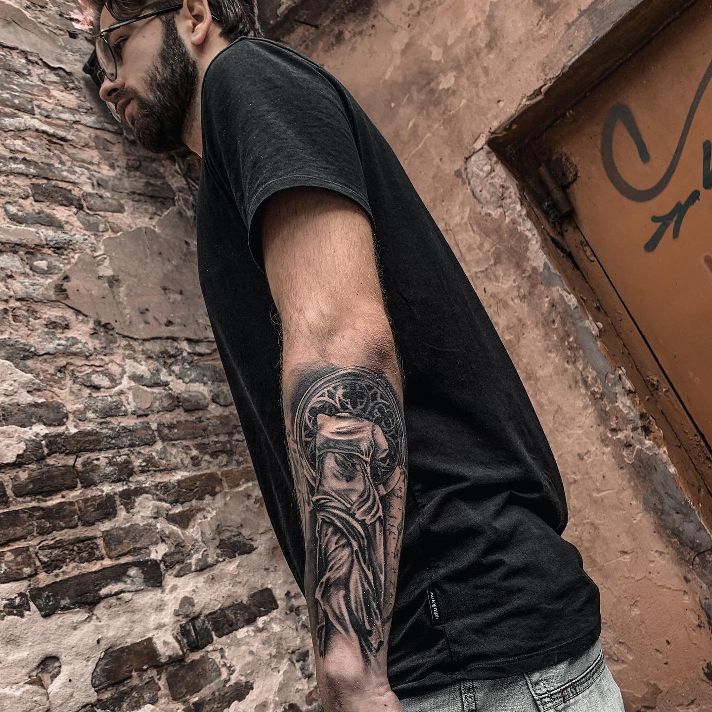 Arm Tattoos For Men 27 Unique Designs And Their Meanings Vean Tattoo