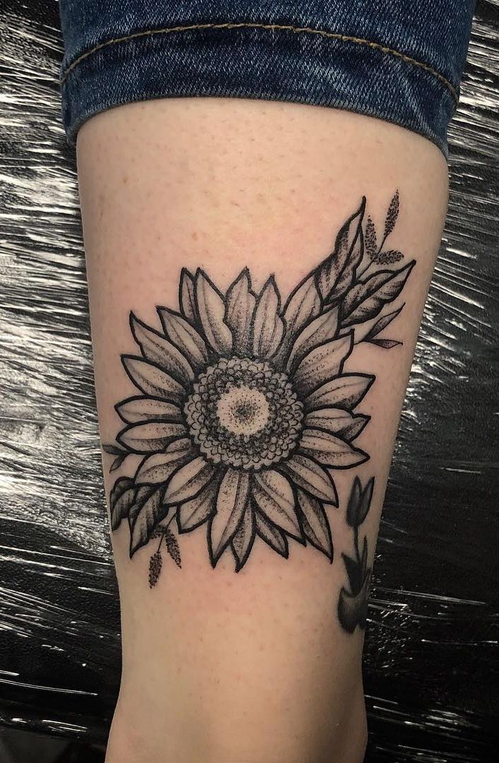 Beautiful Black Gray Sunflower Tattoo Tattoo Artist Lee Humphries