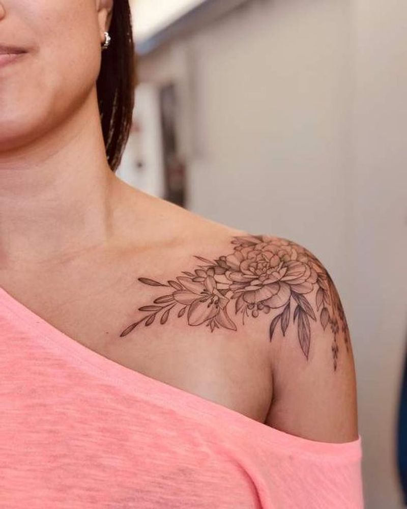 5 Stunning Collar Bone Tattoo Ideas for Women