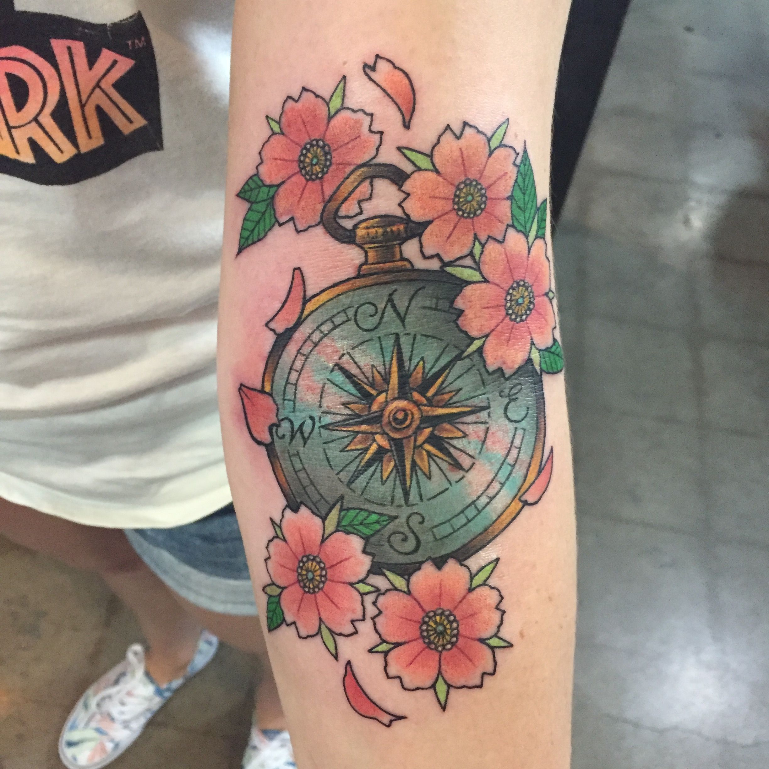 Compass And Flowers Tattoos Pinterest