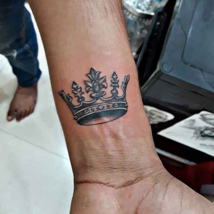 Crown Tattoo For Men Tattoos For Guys Crown Tattoo Men Small Neck