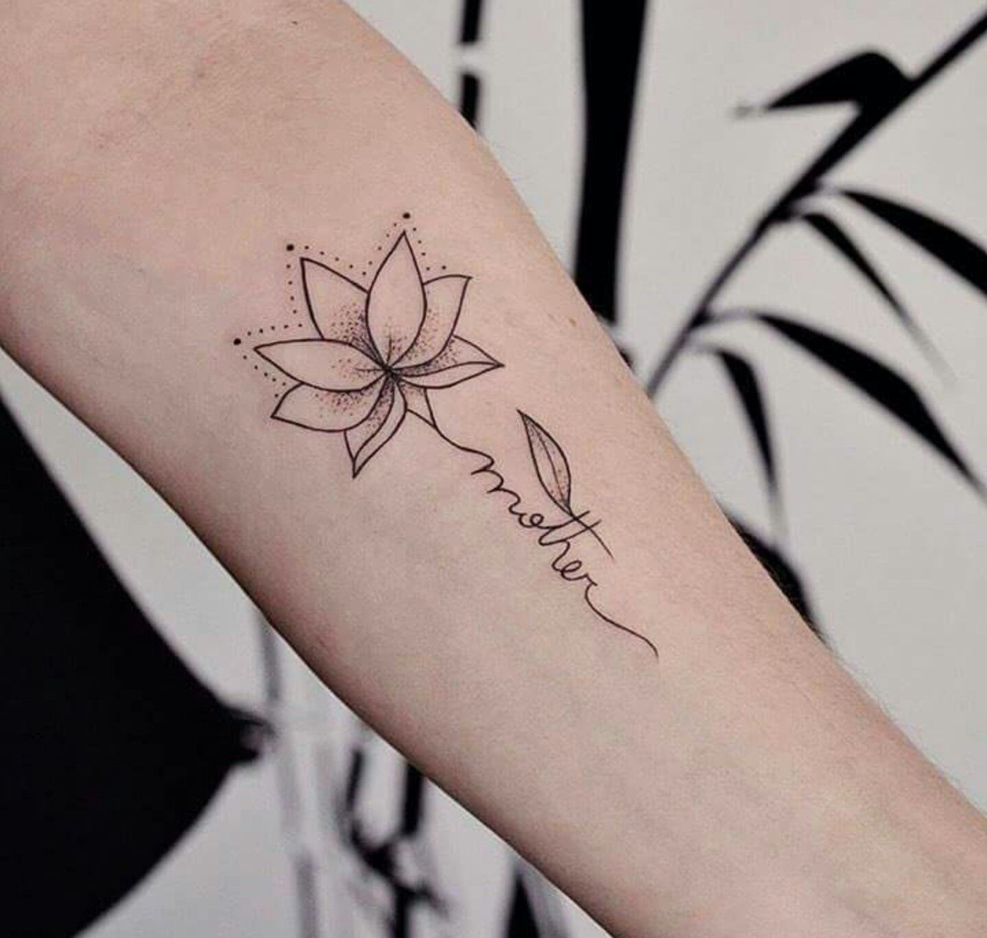 De 55 Fotos De Tatuajes De La Flor De Loto Fotos Y Significado