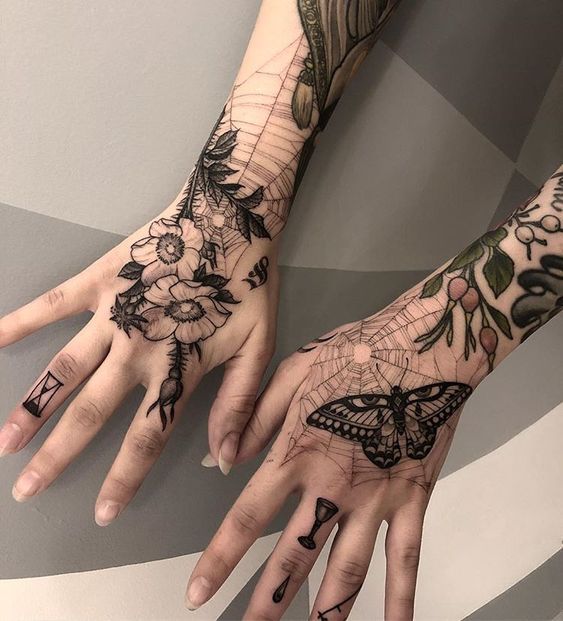 5 Adorable Hand Tattoo Ideas for Women