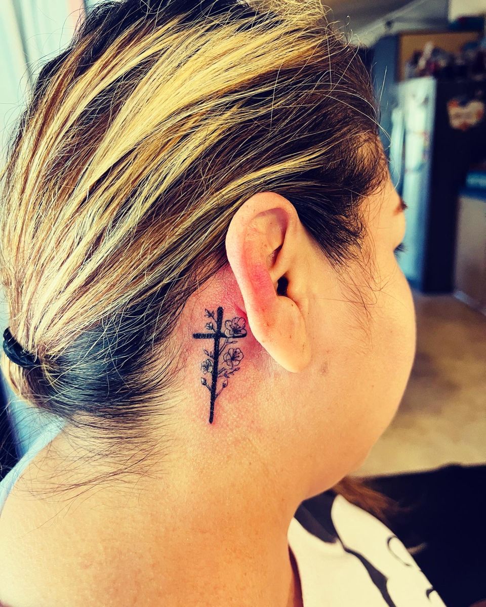 Feminine Cross Tattoo Behind Ears: Elegant Ink Inspiration