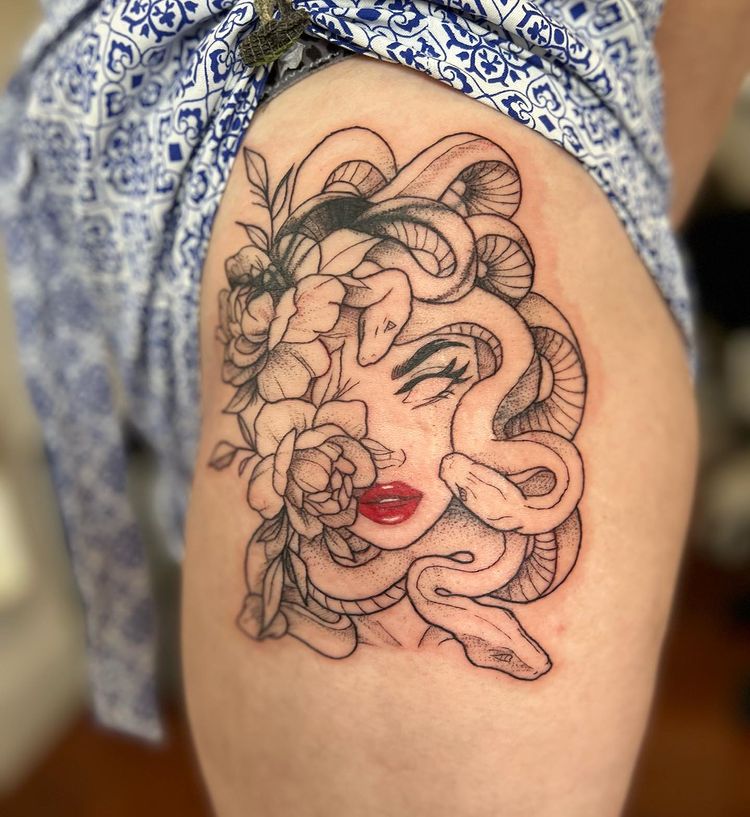 5 Stunning Feminine Medusa Thigh Tattoo Ideas