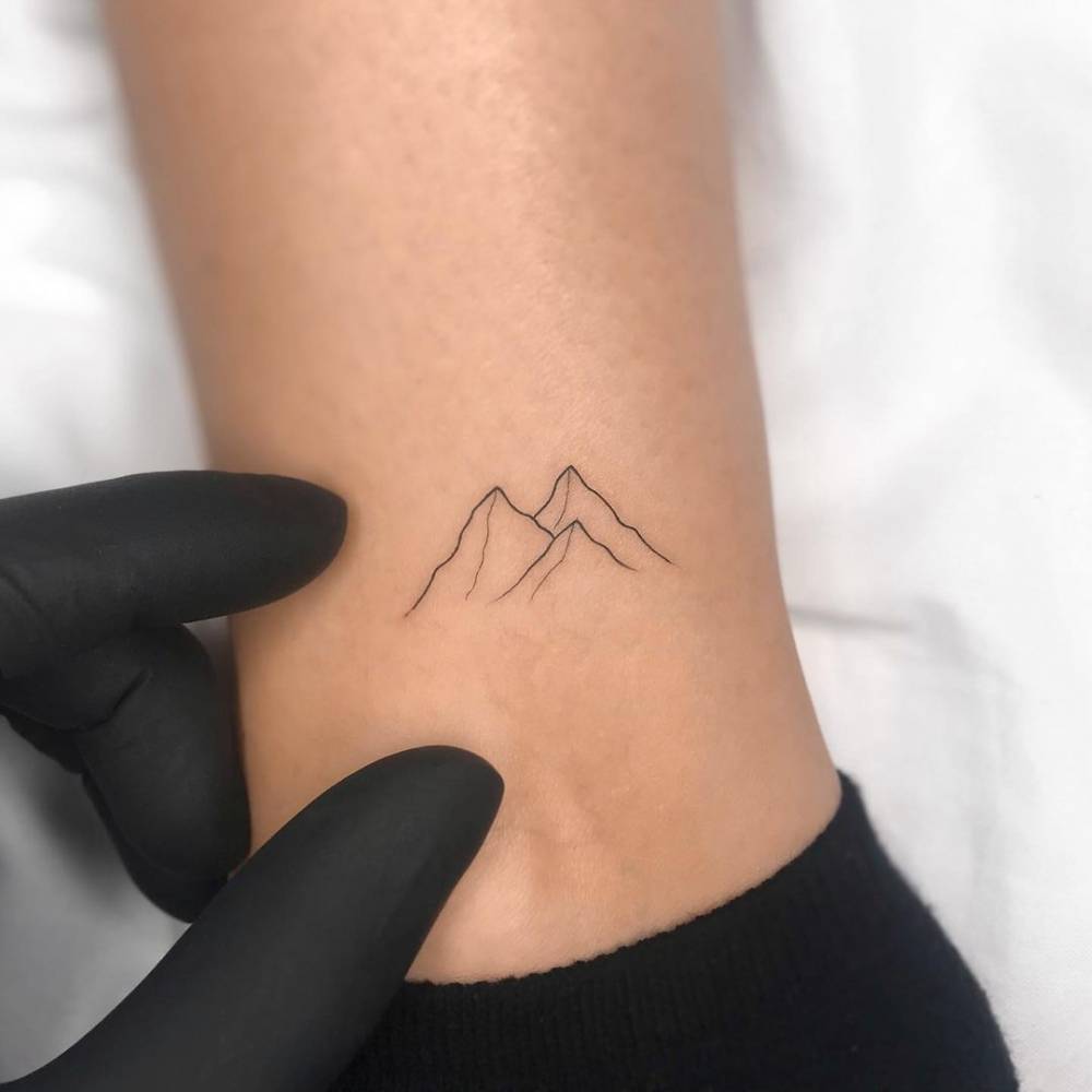 5 Tips for a Perfect Fine Line Mountain Tattoo