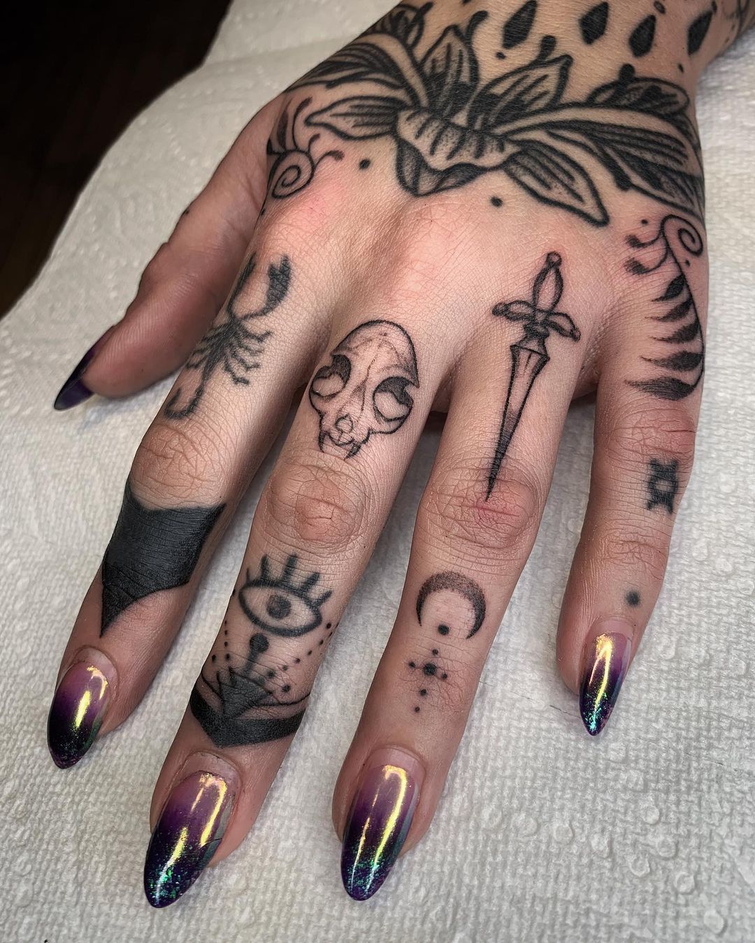 Finger Tattoos Words Ideas