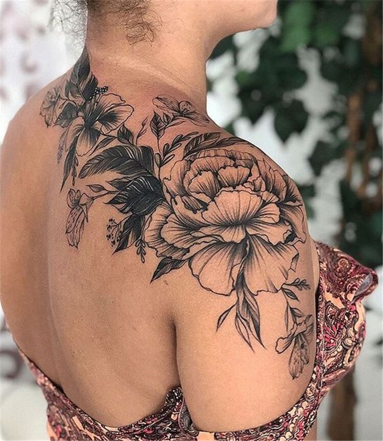 Stunning Floral Back Tattoos For Women: Timeless Elegance