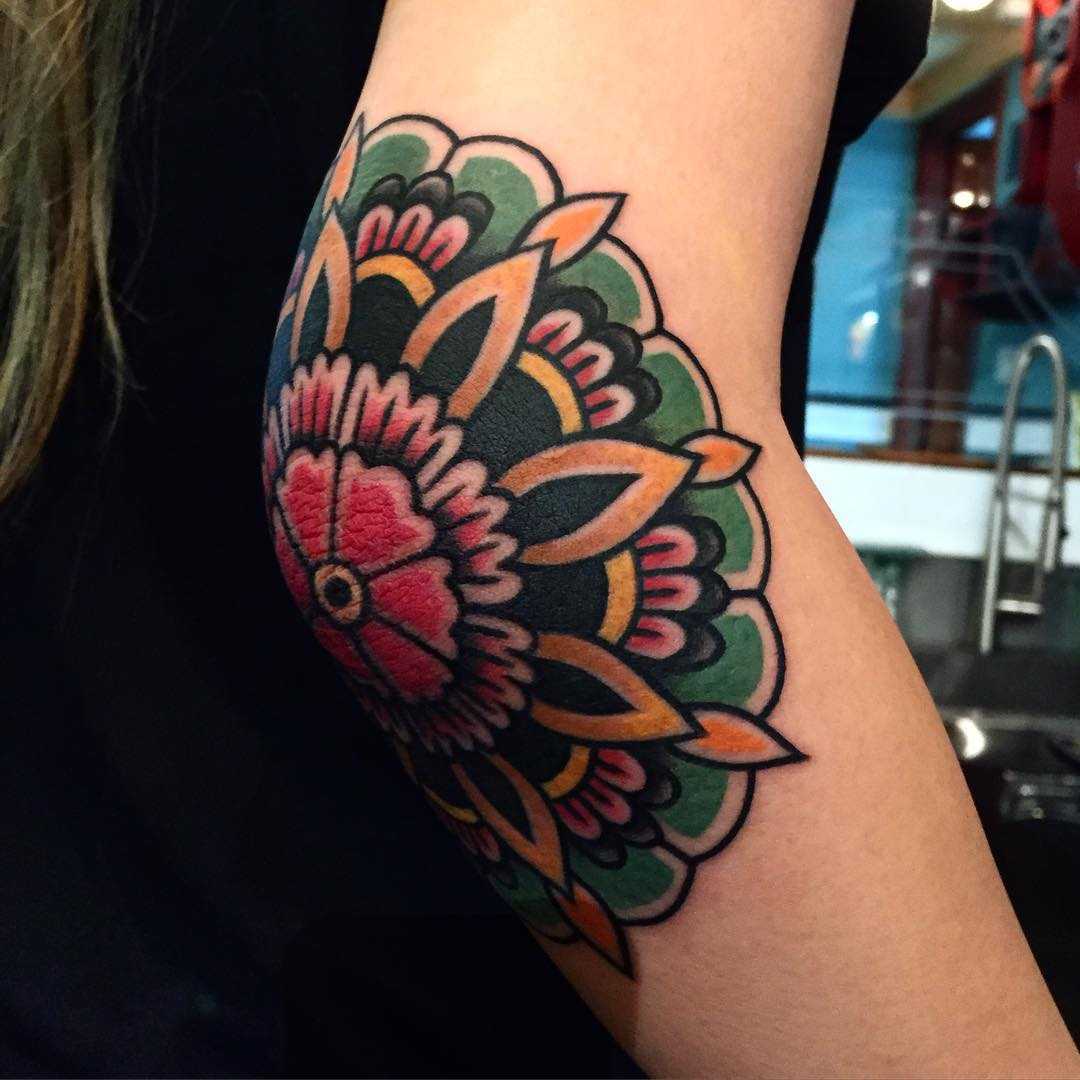 7 Ways To Ink Flower On Elbow Tattoos