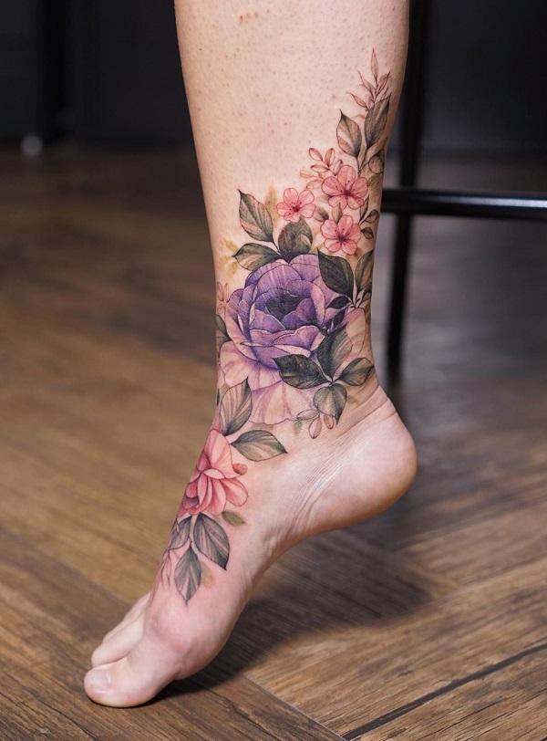 20 Stunning Flower Tattoos for Your Ankle - 2023 Trends