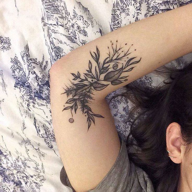 5 Stunning Flower Tattoo Ideas for Elbows