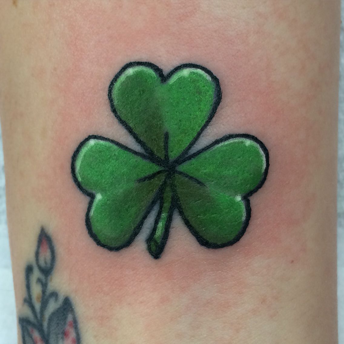 Four Leaf Shamrock Tattoo: Meaning and Inspiration