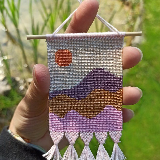 5 Stunning Friendship Bracelet Tapestry Patterns You'll Love