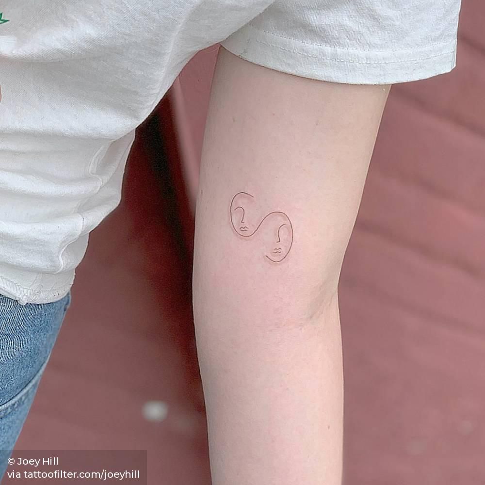 Adorable Gemini Tattoos for a Girly Vibe