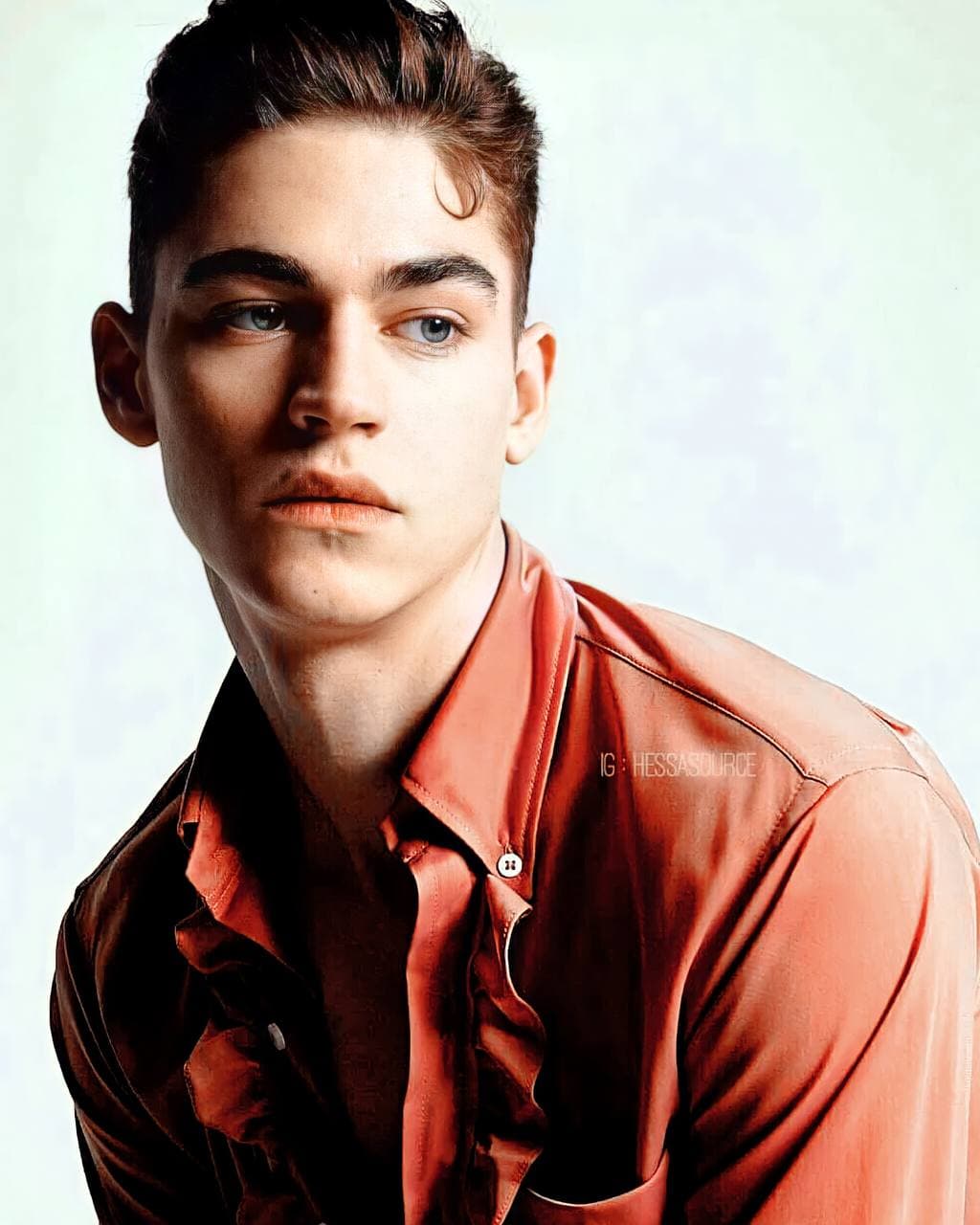 Hero Fiennes Tiffin Isn T The Biggest Fan Of His Character S Tattoos In The After Saga Creeto