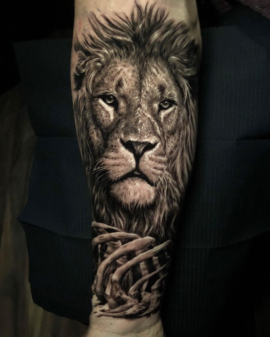 Hyper Realistic Lion Tattoo Lion Head Tattoos Lion Tattoo Sleeves